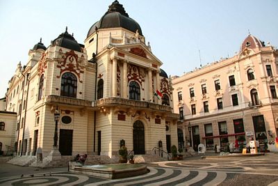 Pécs építészeti és vallási értékei