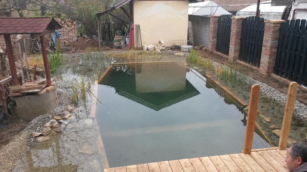 Kerti tavak építése térburkolással