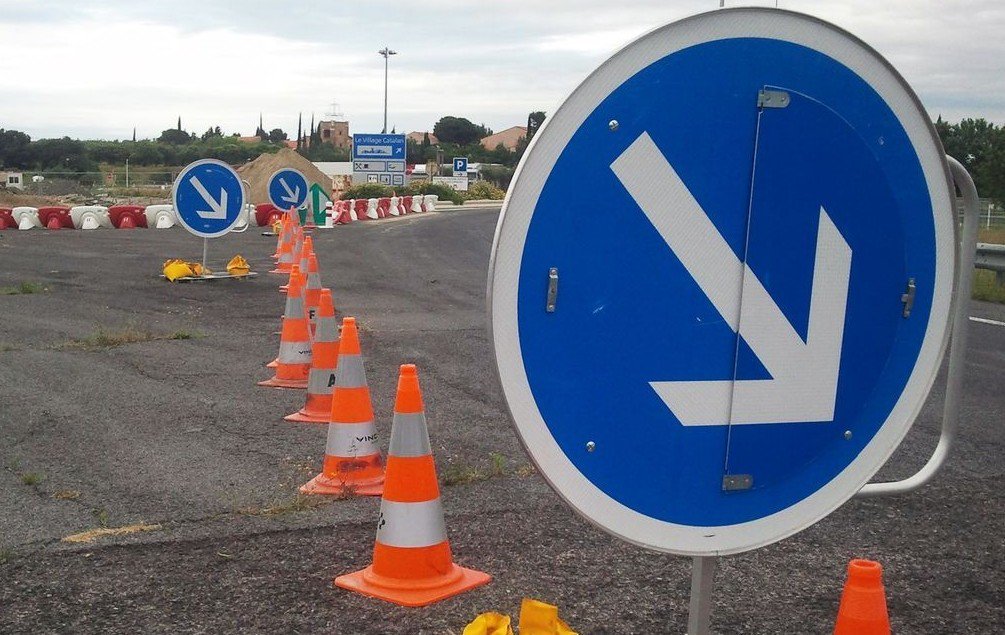 Biztonságos haladás forgalomtechnikai eszközeinkkel