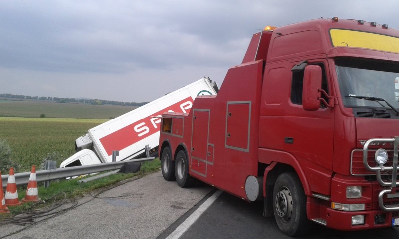 A kamionok távolságai